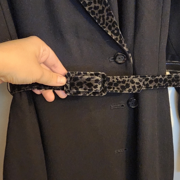 Kasper Elegant Black Long Sleeve Dress with Textured Trim - Picture 2 of 6